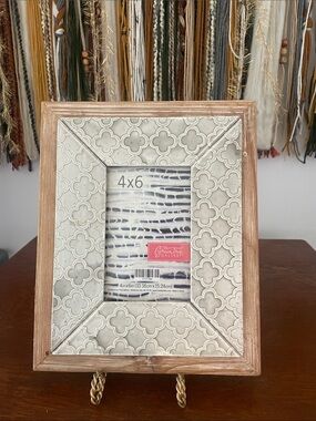Wood-Trim White Pattern 4x6 Picture Frame by Green Tree Gallery